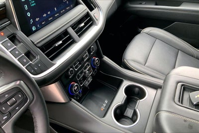 2023 Chevrolet Suburban 4WD Premier