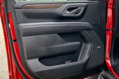 2023 Chevrolet Suburban 4WD Premier