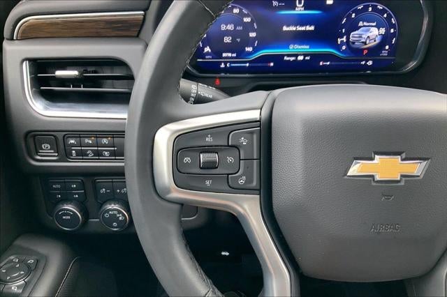2023 Chevrolet Suburban 4WD Premier