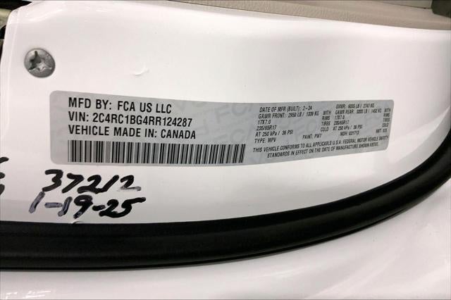 2024 Chrysler Pacifica Touring L