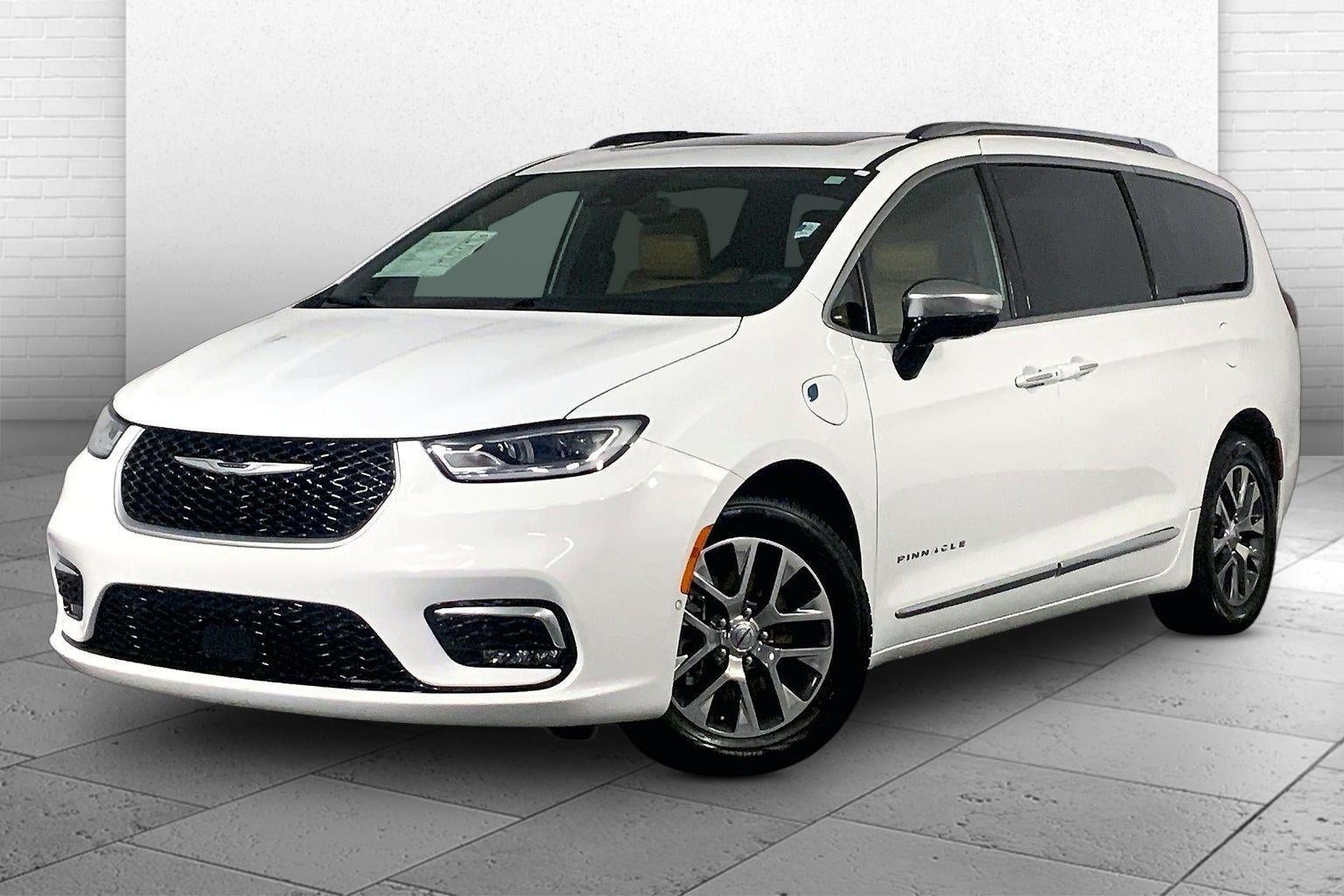 2023 Chrysler Pacifica Hybrid Pinnacle
