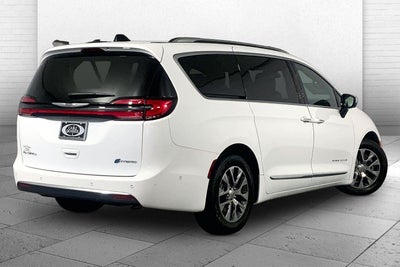 2023 Chrysler Pacifica Hybrid Pinnacle