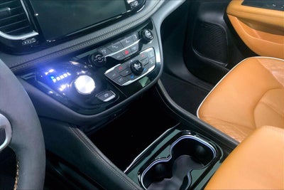 2023 Chrysler Pacifica Hybrid Pinnacle