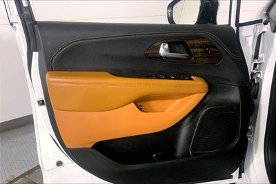 2023 Chrysler Pacifica Hybrid Pinnacle