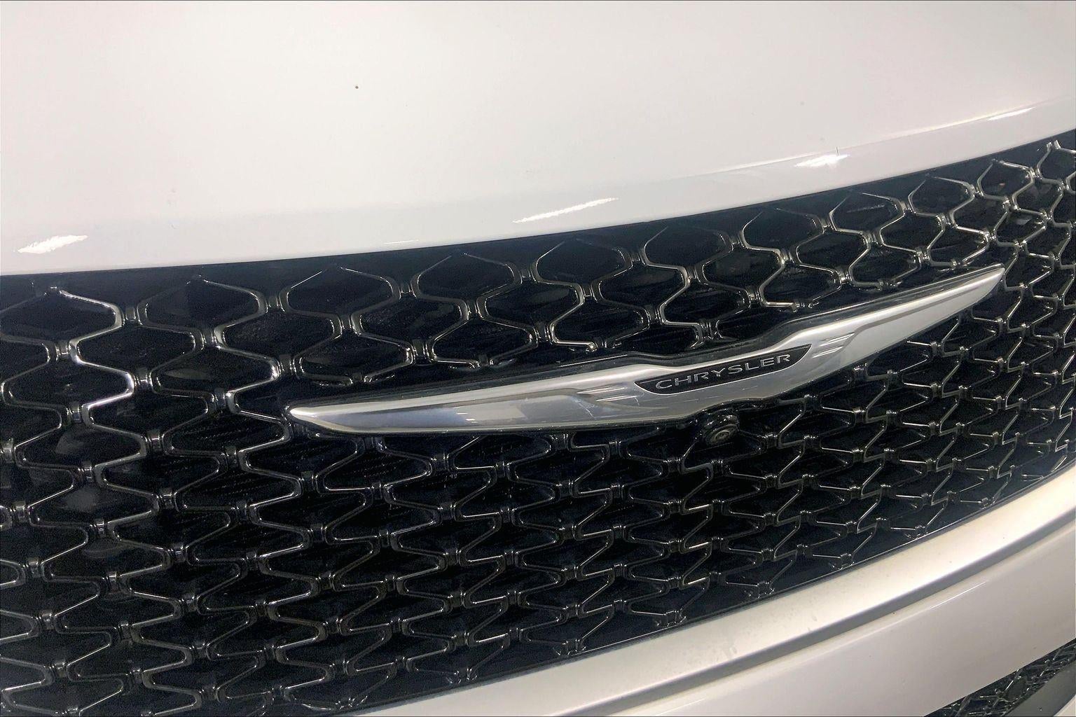 2023 Chrysler Pacifica Hybrid Pinnacle