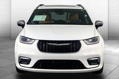 2023 Chrysler Pacifica Hybrid Pinnacle