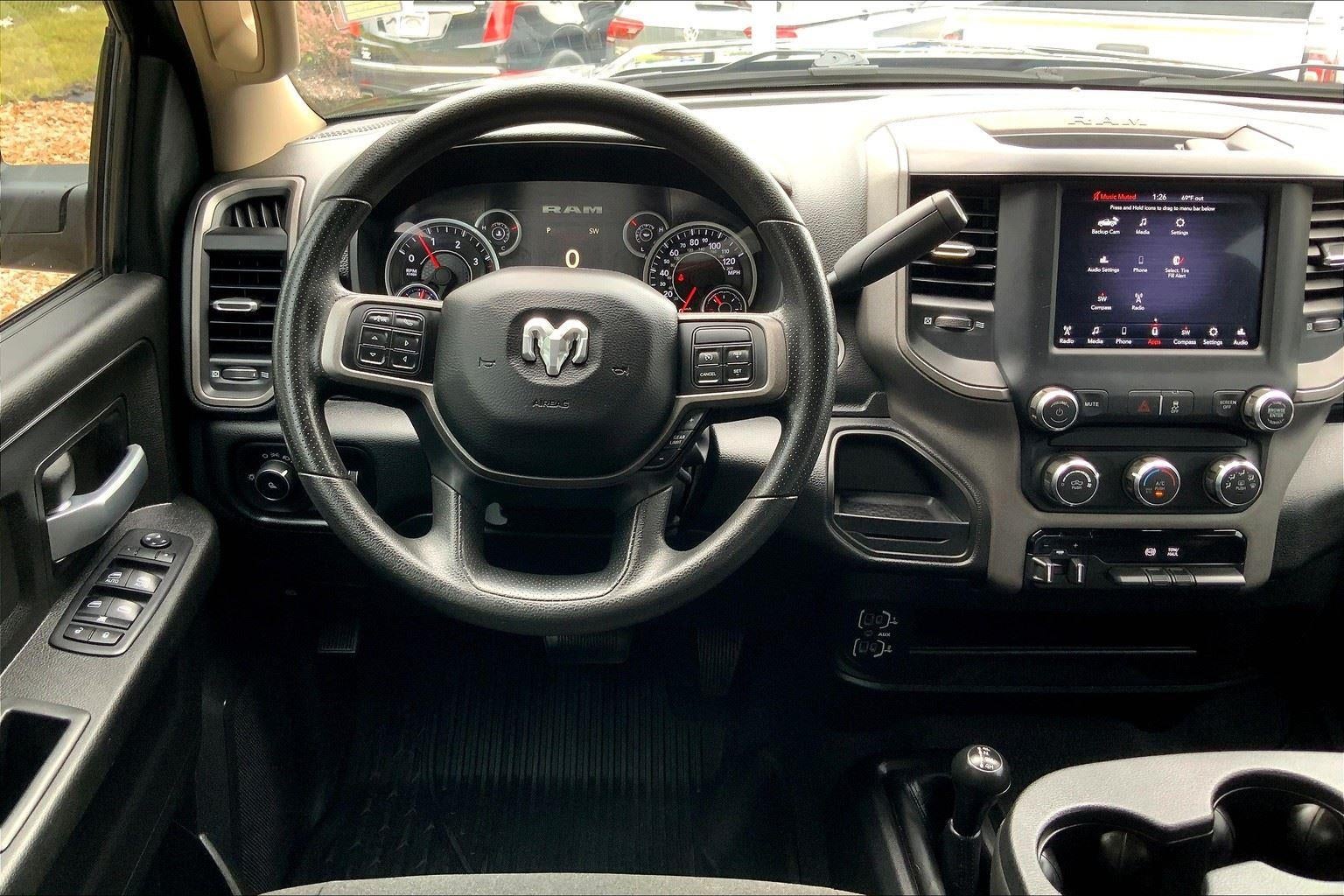 2019 RAM 2500 Tradesman Crew Cab 4x4 6'4' Box