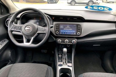 2024 Nissan Kicks SV Xtronic CVT