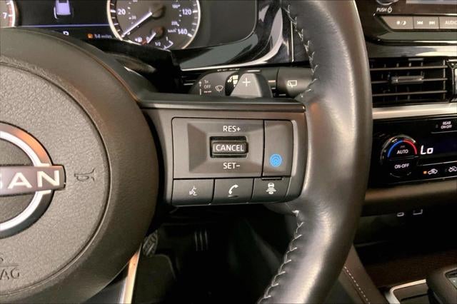 2025 Nissan Pathfinder SV 4WD