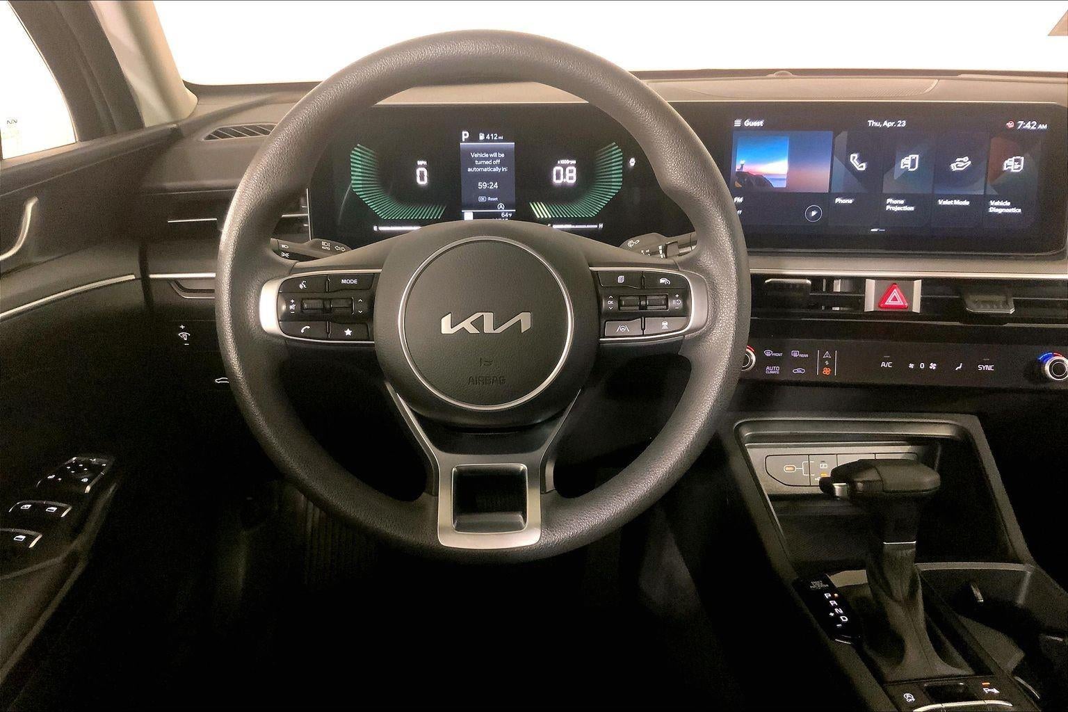 2025 Kia K5 LXS