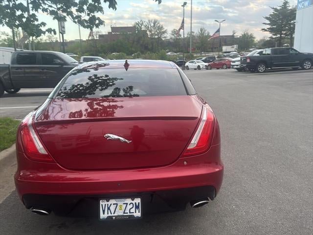 2016 Jaguar XJ R-Sport