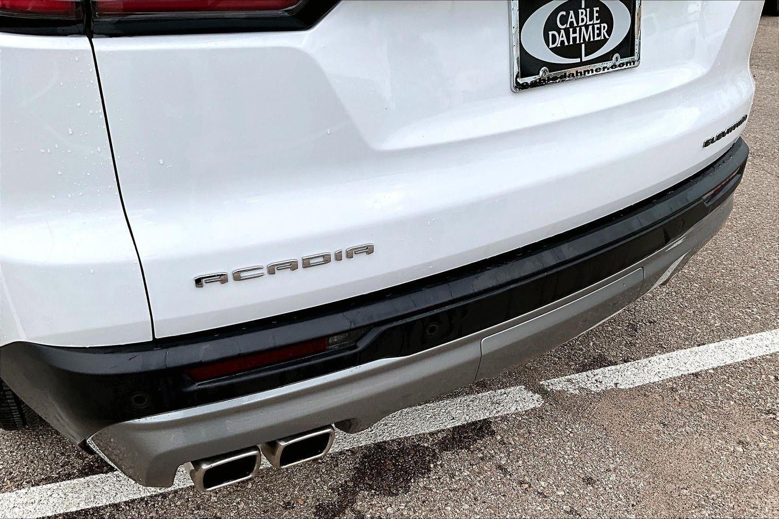 2025 GMC Acadia Elevation