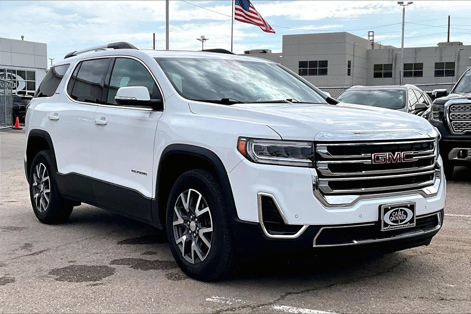 2023 GMC Acadia SLE