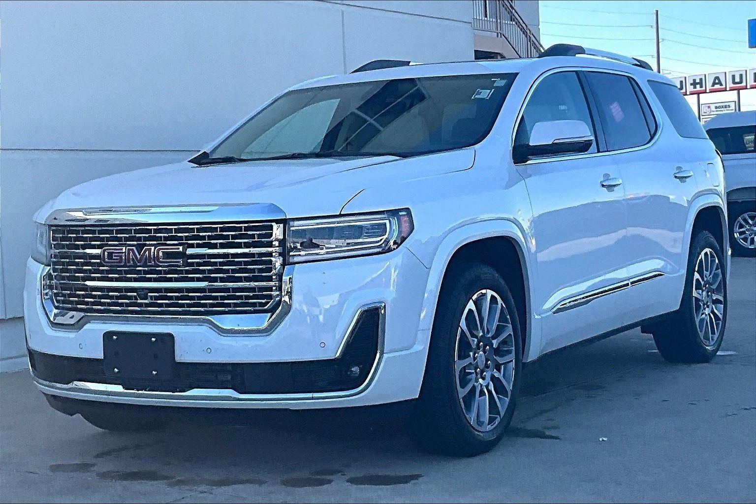2023 GMC Acadia Denali