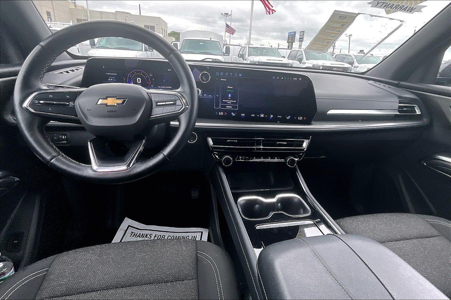 2024 Chevrolet Traverse LT
