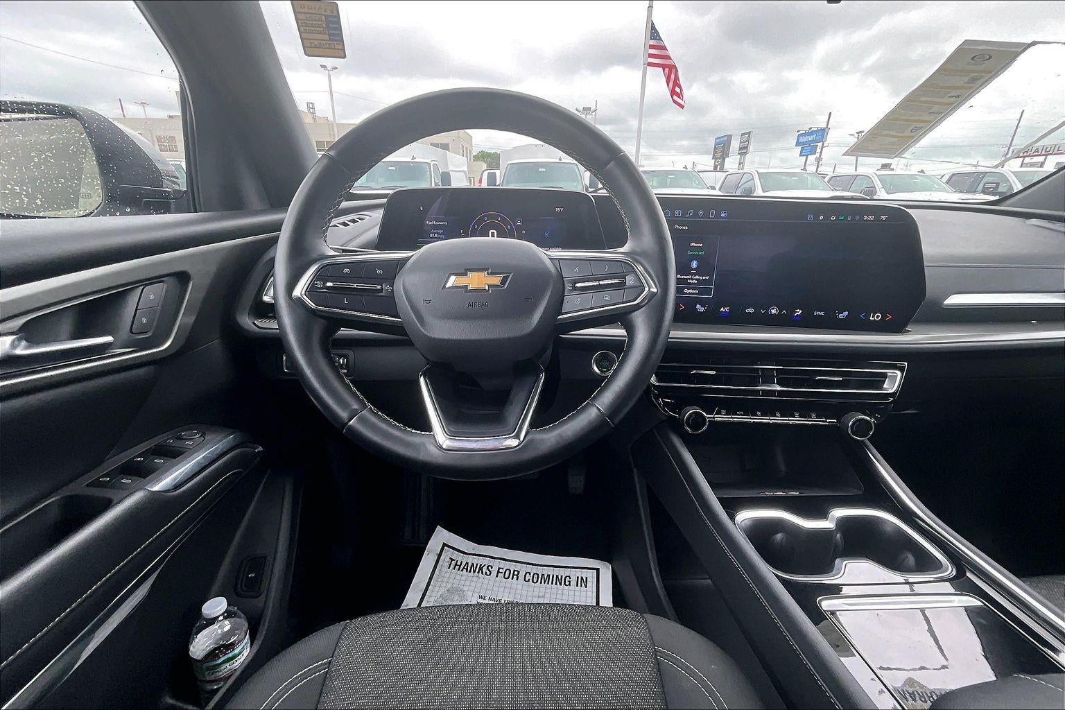 2024 Chevrolet Traverse LT
