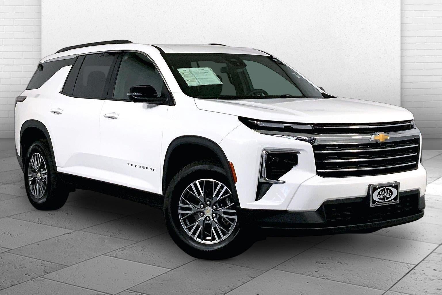 2024 Chevrolet Traverse LT