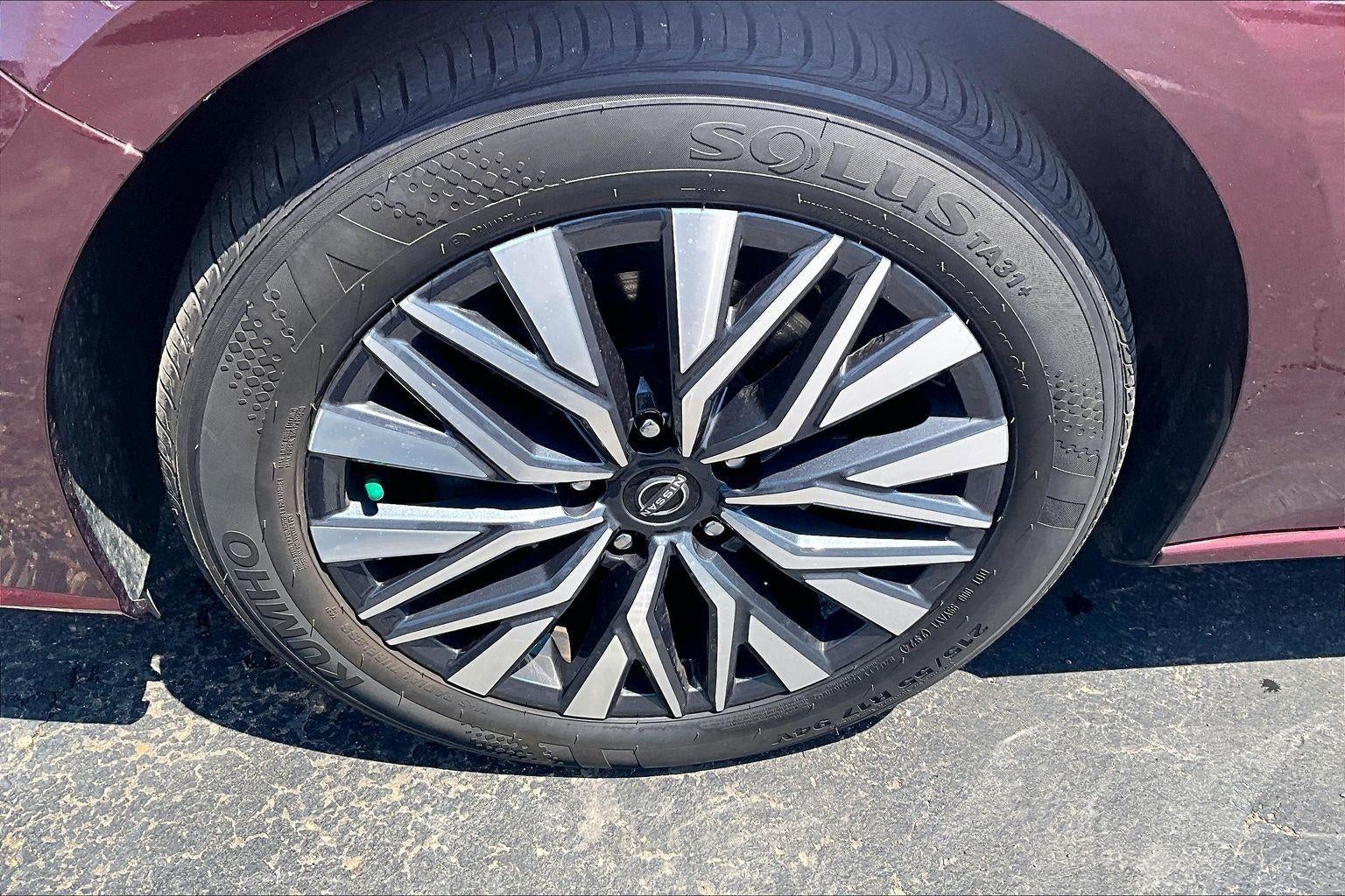 2025 Nissan Altima SV