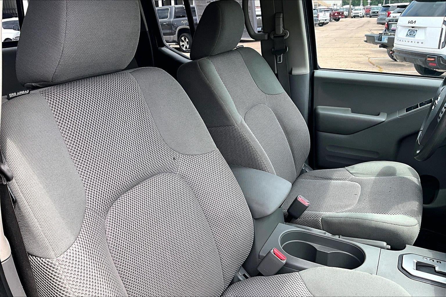 2021 Nissan Frontier SV