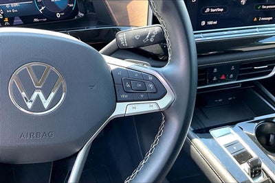 2025 Volkswagen Atlas 2.0T SE w/Technology
