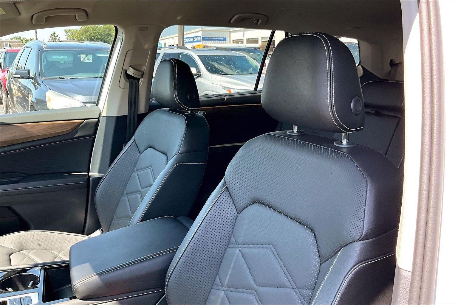 2025 Volkswagen Atlas 2.0T SE w/Technology