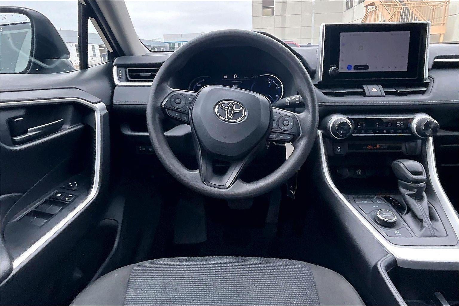 2025 Toyota RAV4 Hybrid LE