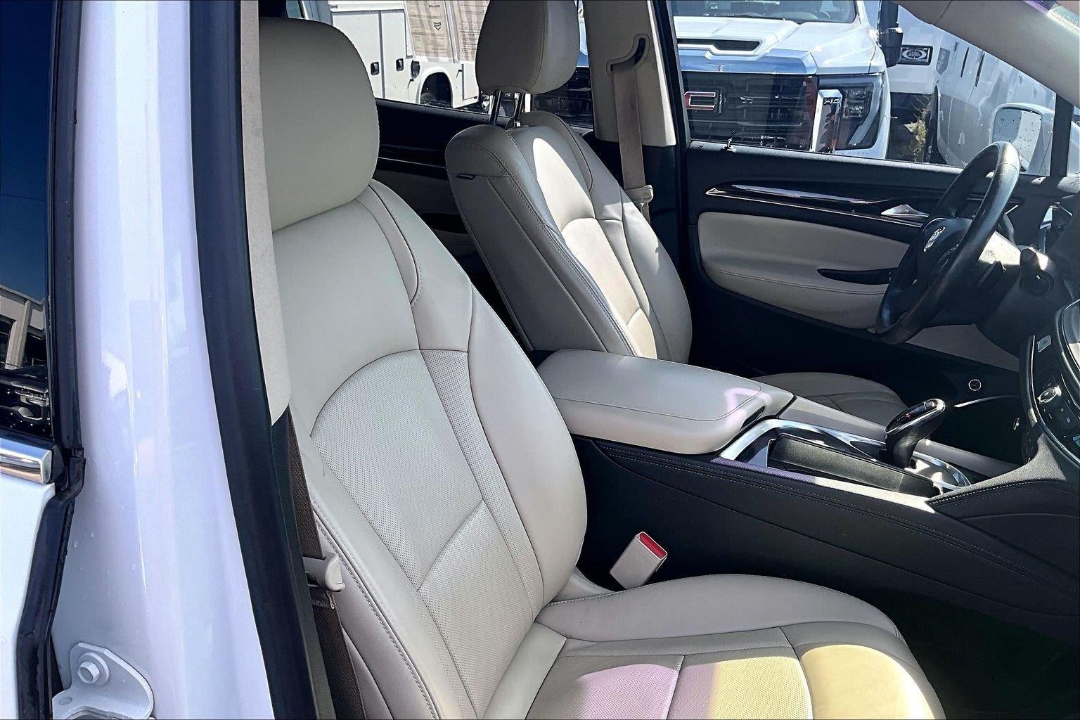 2020 Buick Enclave Essence