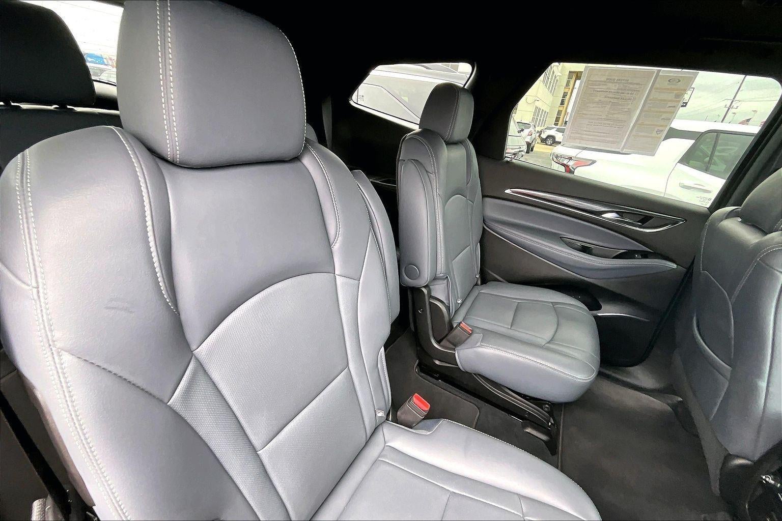 2023 Buick Enclave Essence