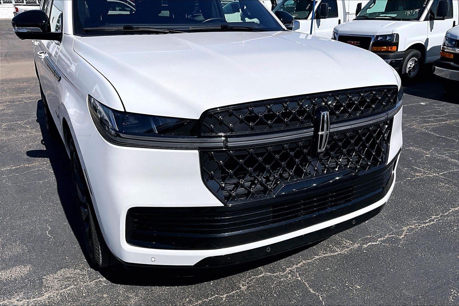 2025 Lincoln Navigator Reserve