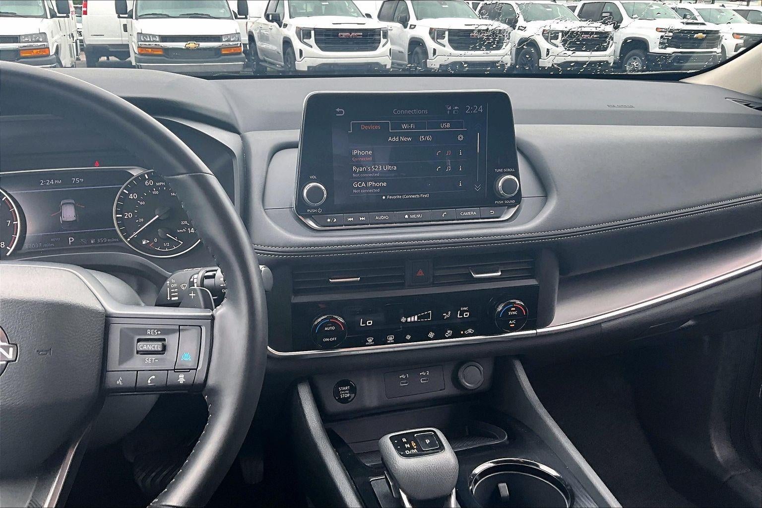 2025 Nissan Rogue SV