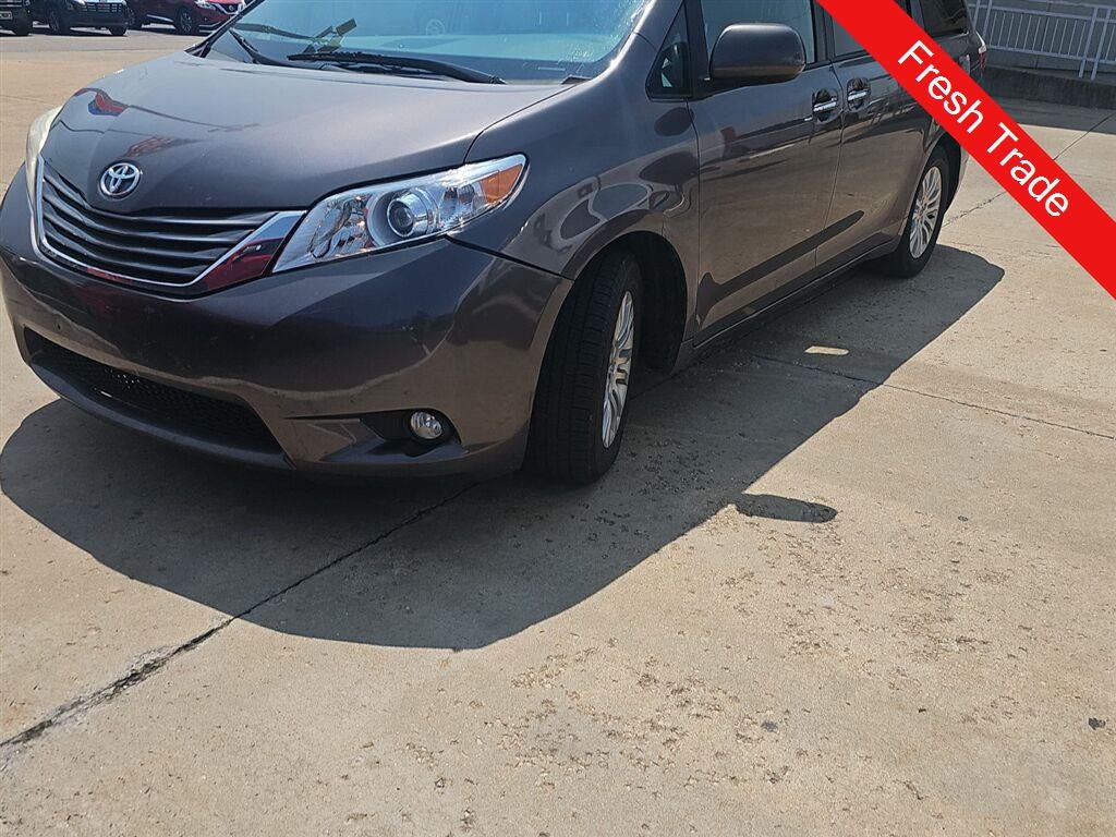 2015 Toyota Sienna XLE
