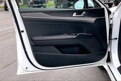 2025 Kia K5 LXS
