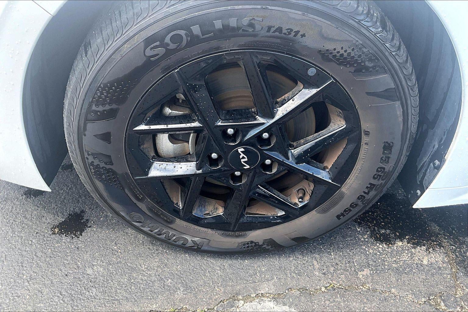 2025 Kia K5 LXS