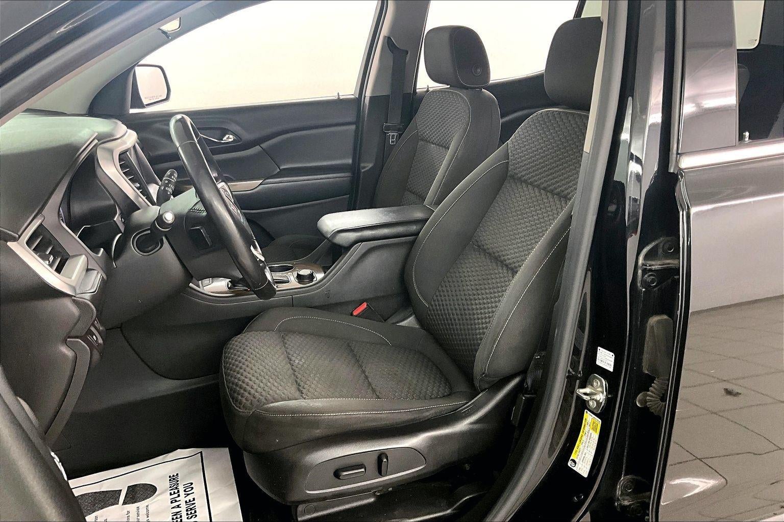 2017 GMC Acadia SLE