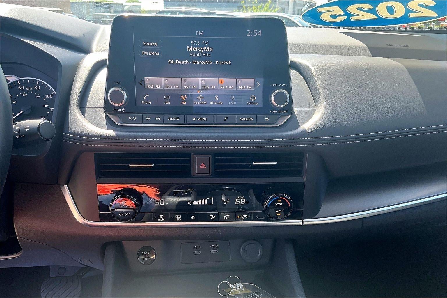 2025 Nissan Rogue SV