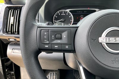 2025 Nissan Pathfinder S