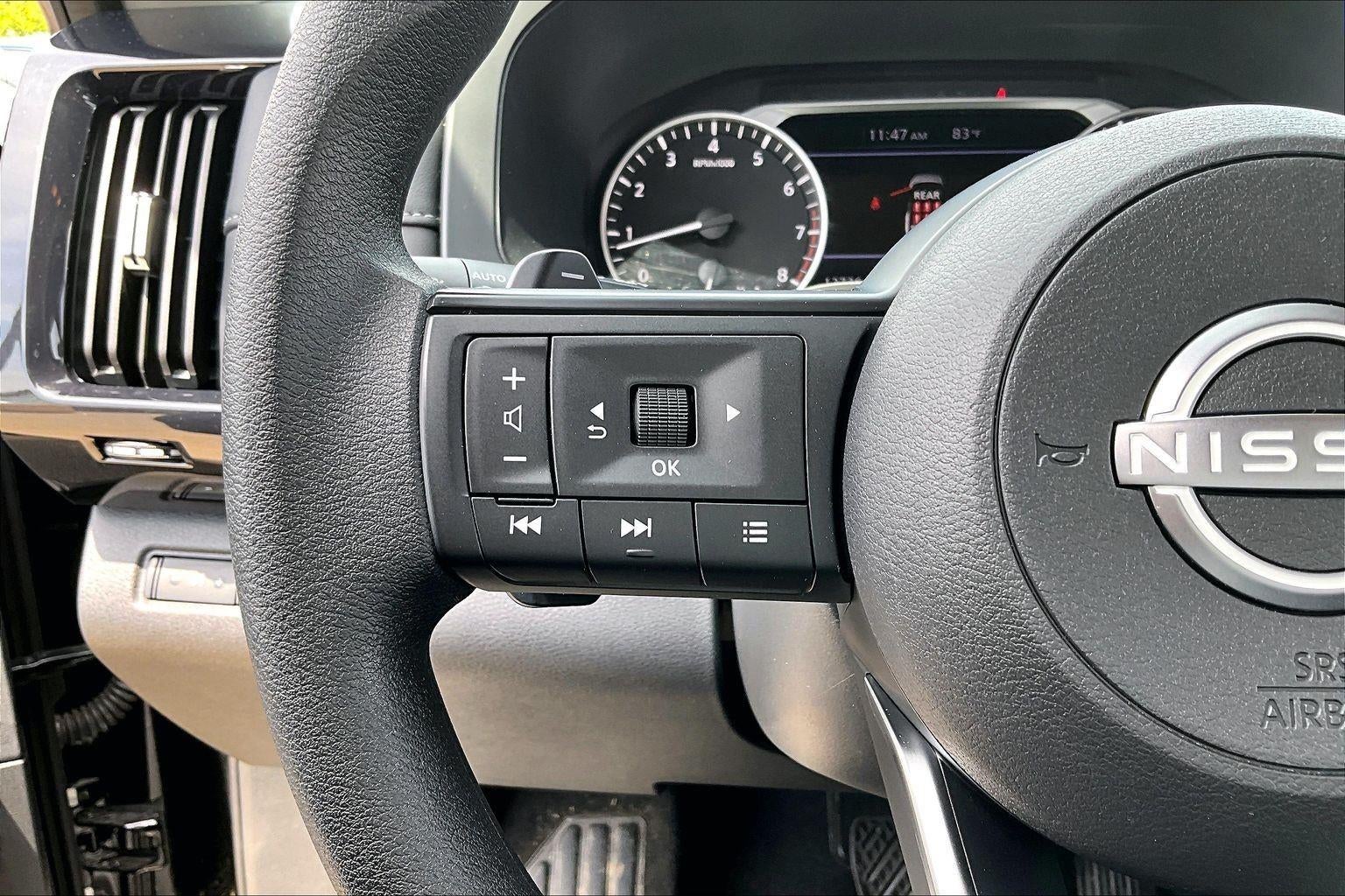 2025 Nissan Pathfinder S