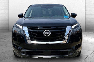 2025 Nissan Pathfinder S
