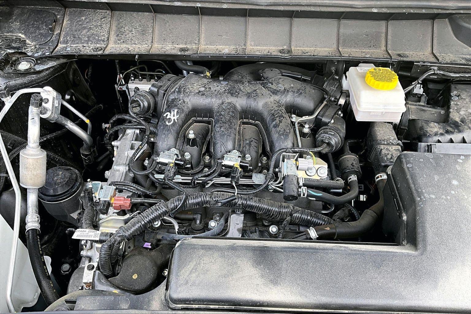 2025 Nissan Pathfinder S