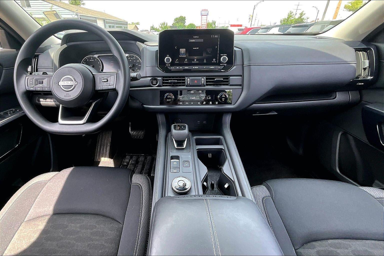 2025 Nissan Pathfinder S