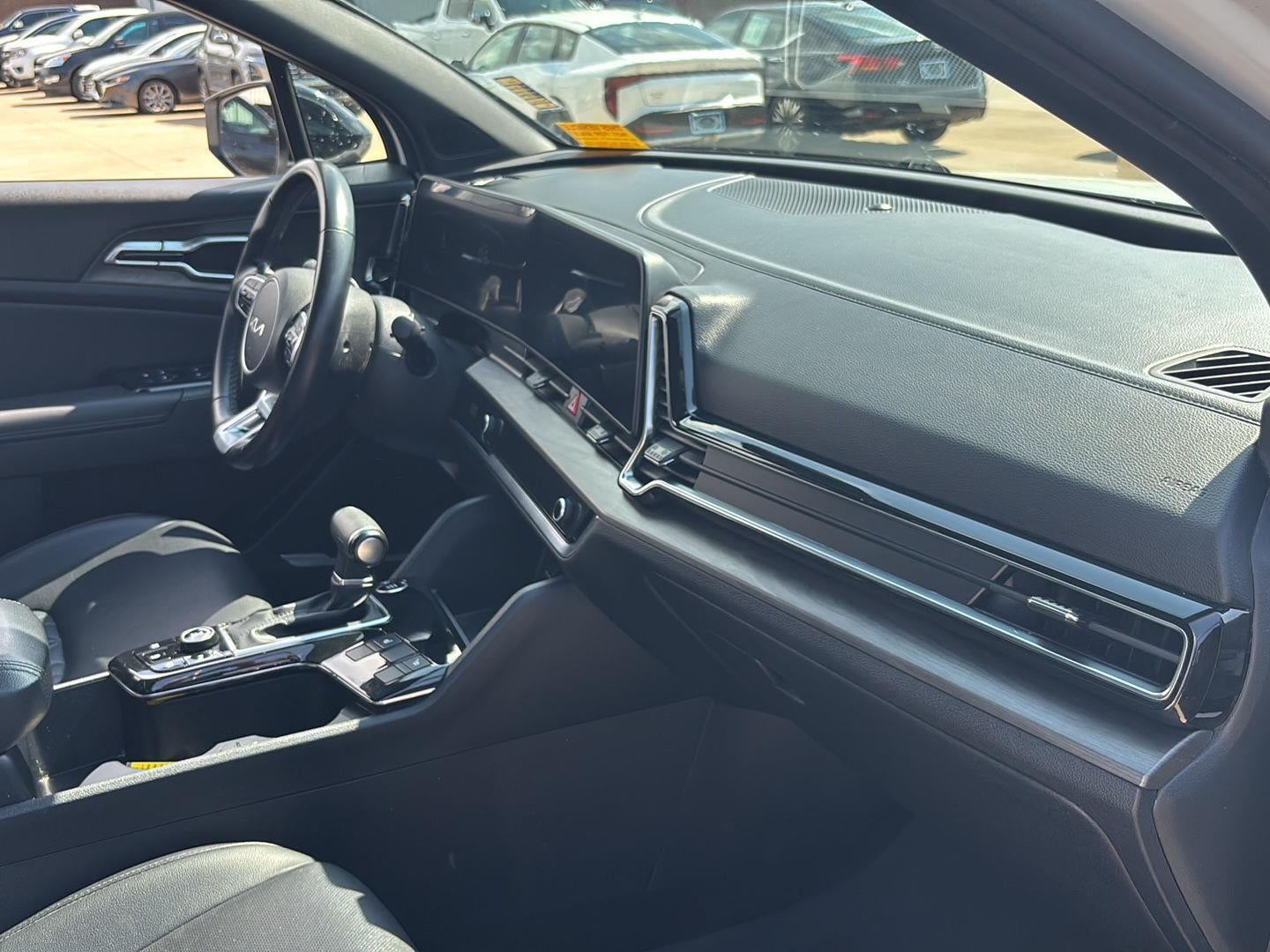 2023 Kia SPORTAGE X-LINE