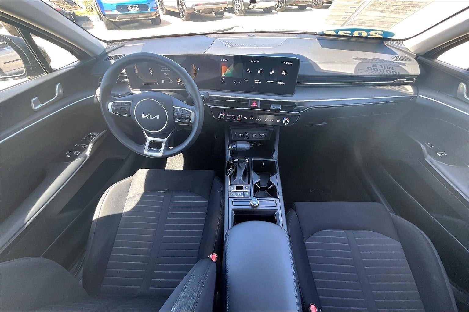2025 Kia K5 LXS