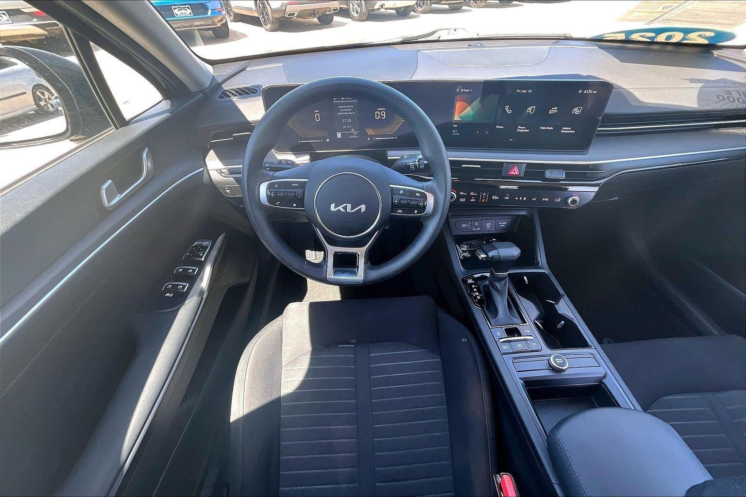 2025 Kia K5 LXS