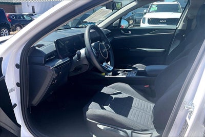 2025 Kia K5 LXS