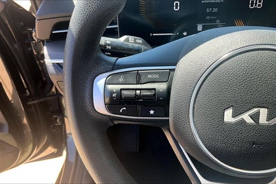 2025 Kia K5 LXS