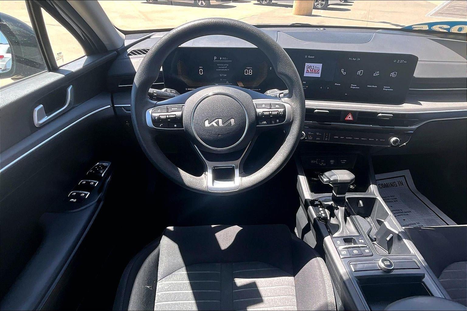 2025 Kia K5 LXS