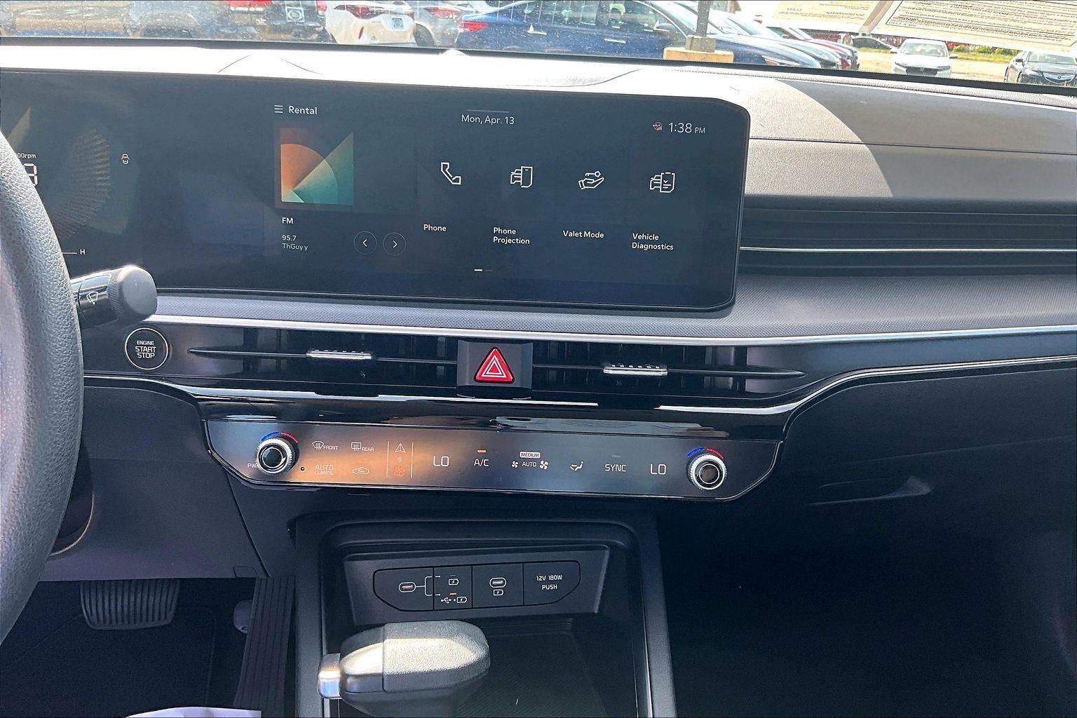 2025 Kia K5 LXS