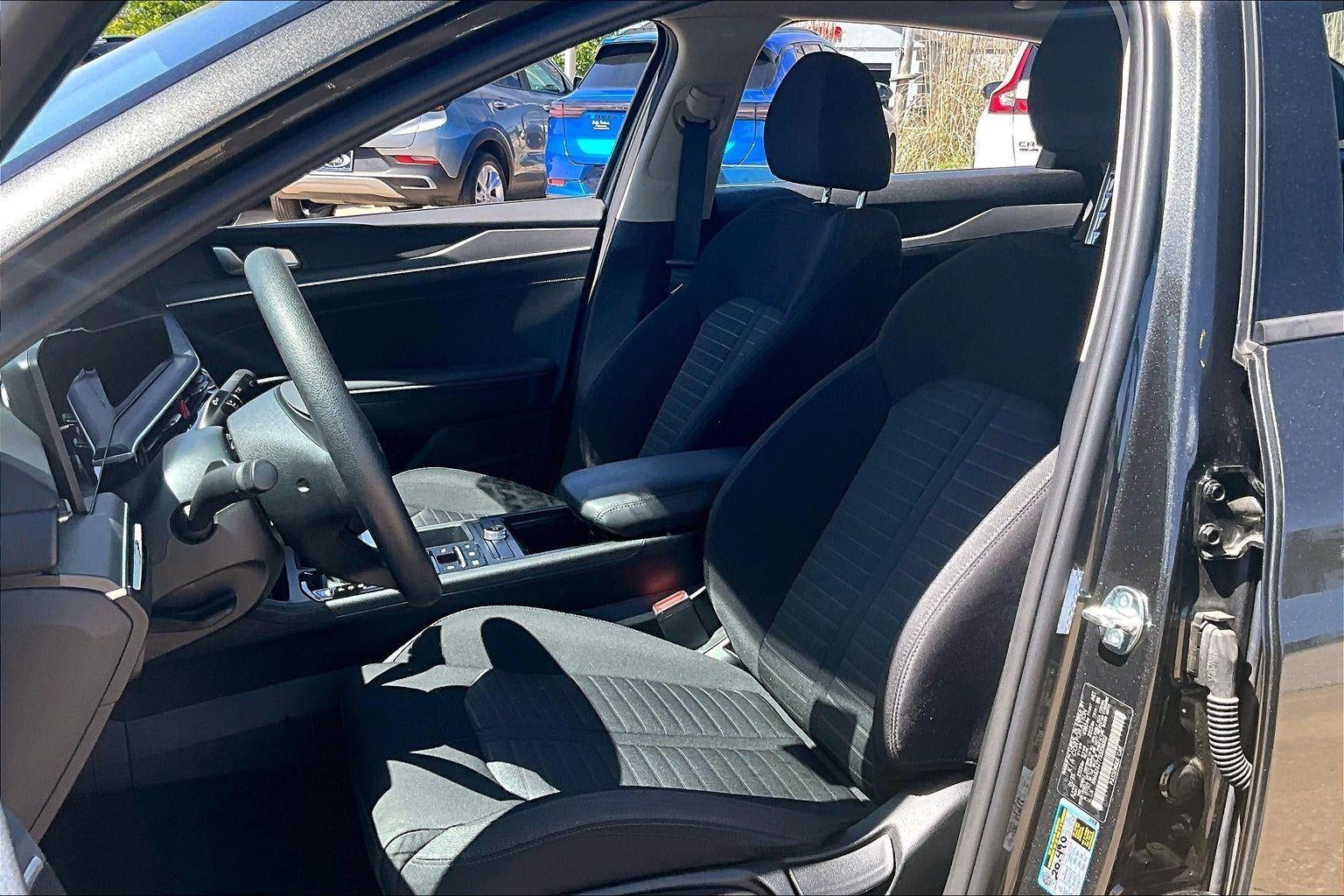 2025 Kia K5 LXS