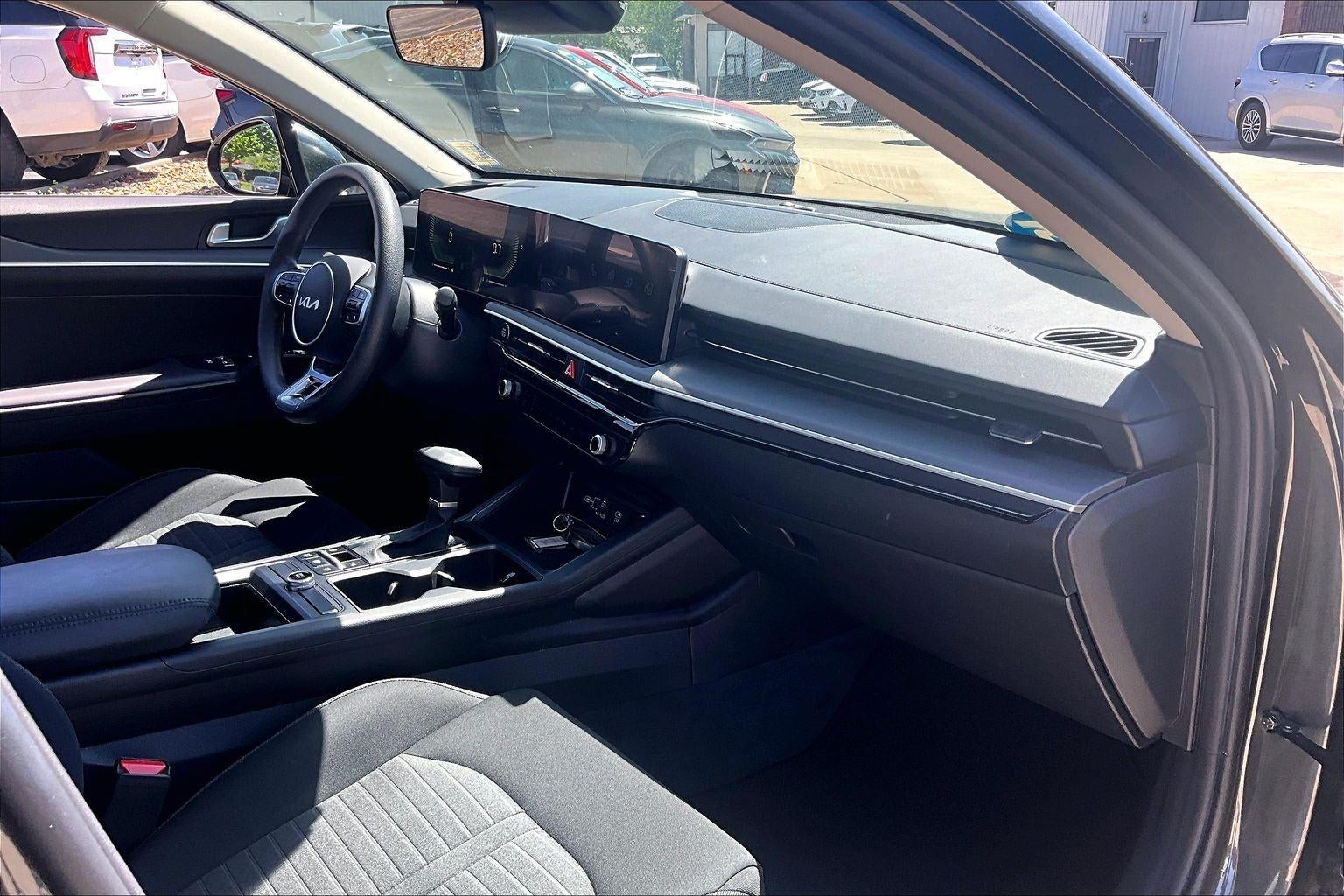 2025 Kia K5 LXS
