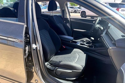 2025 Kia K5 LXS